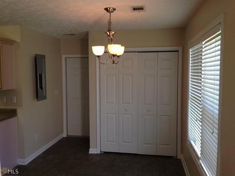 302 Northwoods Dr, Lagrange, GA 30240 photo 9