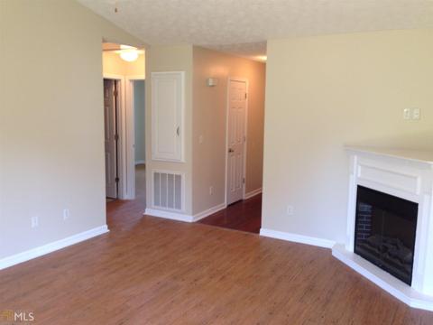 302 Northwoods Dr, Lagrange, GA 30240 photo 4