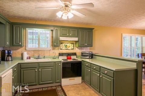 601 Skyview Dr, Clarkesville, GA 30523 photo 4
