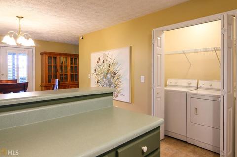 601 Skyview Dr, Clarkesville, GA 30523 photo 7
