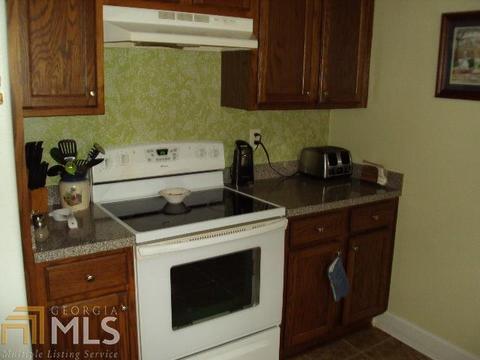 327 E Gordon St, Thomaston, GA 30286 photo 3