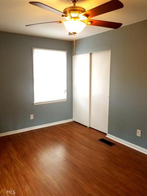 6030 Woodview Dr, Morrow, GA 30260 photo 8