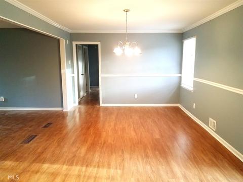 6030 Woodview Dr, Morrow, GA 30260 photo 7