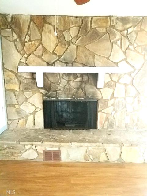 6030 Woodview Dr, Morrow, GA 30260 photo 4