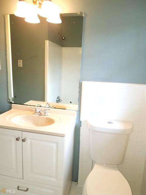 6030 Woodview Dr, Morrow, GA 30260 photo 14
