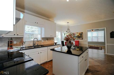 2912 Sunset View Cir, Suwanee, GA 30024 photo 7