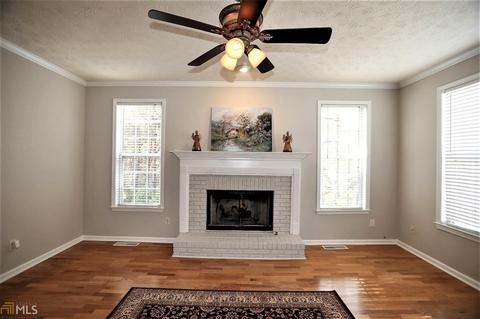 2912 Sunset View Cir, Suwanee, GA 30024 photo 4