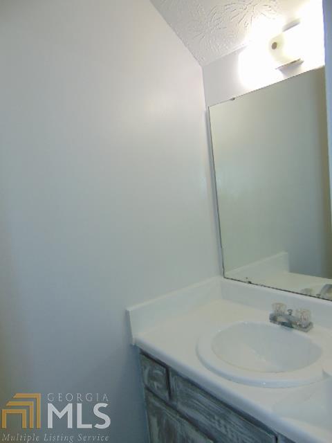 408 Bainbridge, Mcdonough, GA 30253 photo 4