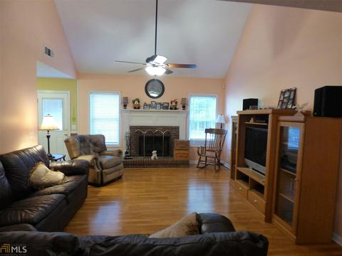 878 Windward Rd, Winder, GA 30680 photo 13