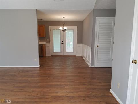 693 Waterview Dr, Lagrange, GA 30240 photo 5