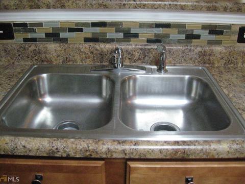 3830 Augustine Pl, Rex, GA 30273 photo 6