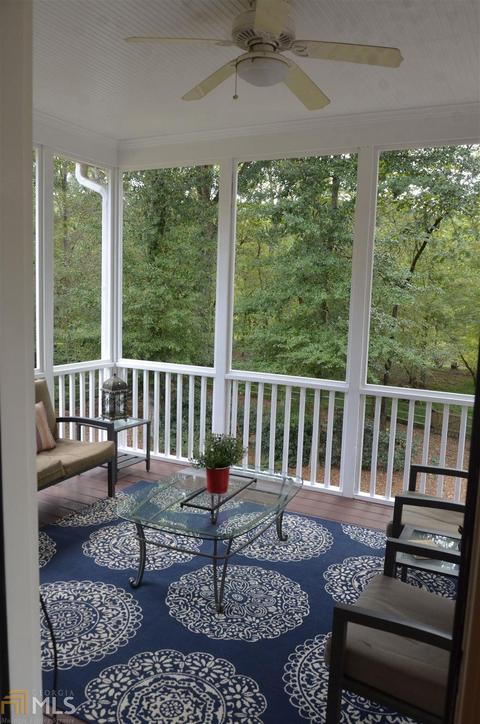 835 River Cliff Ct, Suwanee, GA 30024 photo 2
