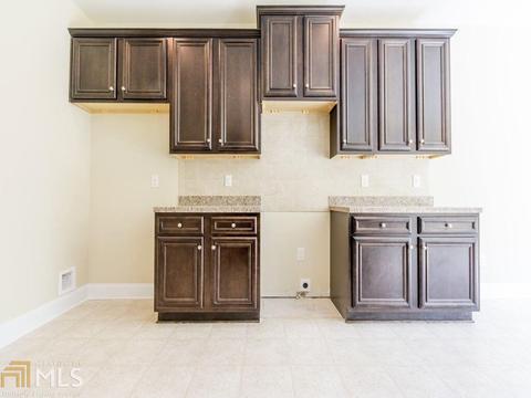 5086 Summersun Dr, Morrow, GA 30260 photo 11