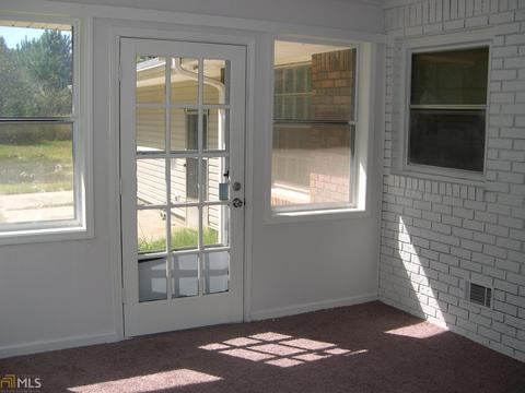 4418 Rex Rd, Rex, GA 30273 photo 6