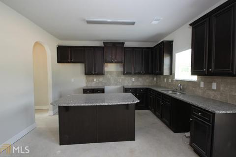 5070 Summersun Dr, Morrow, GA 30260 photo 4