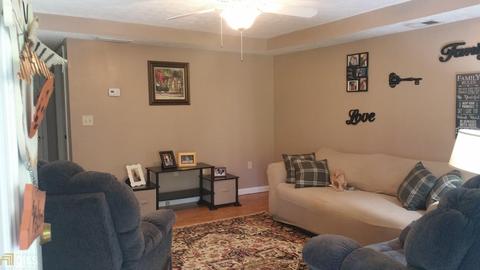 514 N Pond St, Toccoa, GA 30577 photo 4