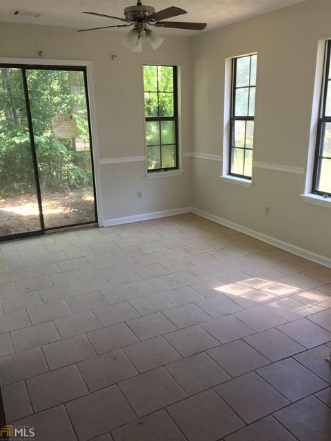 6898 Babbling Brook Dr, Rex, GA 30273 photo 8