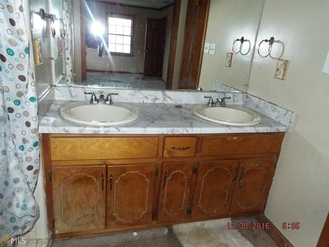 135 Orchard, Rex, GA 30273 photo 11