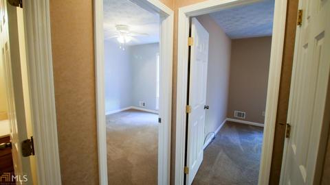 227 Farmbrook Pkwy, Stockbridge, GA 30281 photo 9