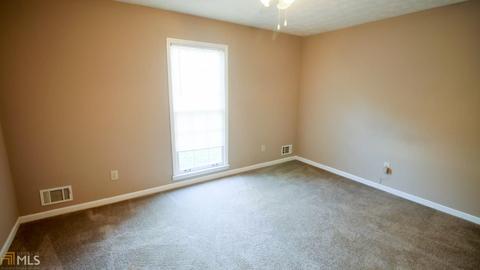 227 Farmbrook Pkwy, Stockbridge, GA 30281 photo 10