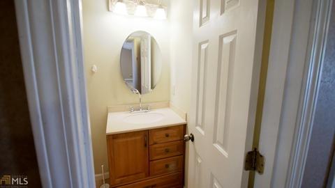227 Farmbrook Pkwy, Stockbridge, GA 30281 photo 14