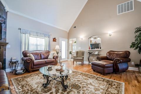 209 Tuxedo Dr, Commerce, GA 30530 photo 5