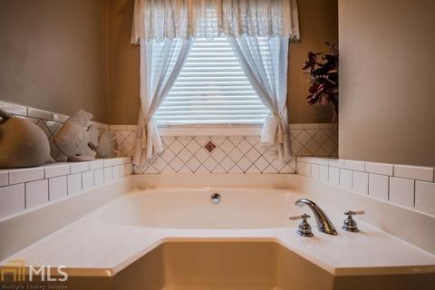 209 Tuxedo Dr, Commerce, GA 30530 photo 18