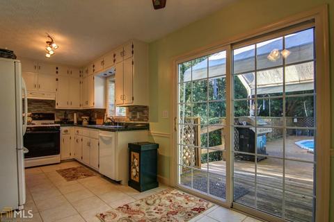 2031 Hutton Dr, Grayson, GA 30017 photo 9