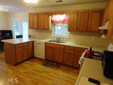 35 Sarah Ct, Covington, GA 30016 photo 8