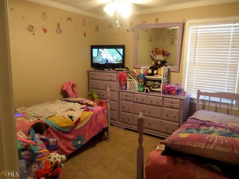 824 Whispering Pines Dr, Toccoa, GA 30577 photo 3