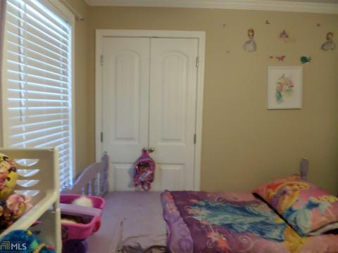 824 Whispering Pines Dr, Toccoa, GA 30577 photo 4