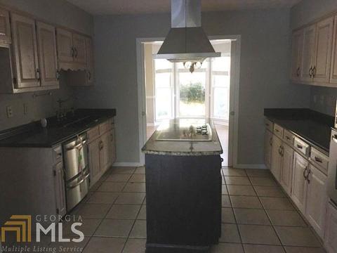 217 Village Dr, Lagrange, GA 30240 photo 8