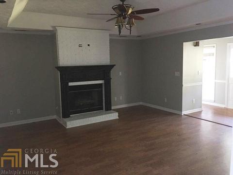 217 Village Dr, Lagrange, GA 30240 photo 5