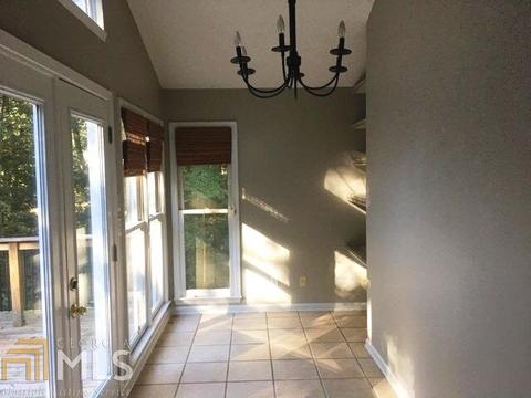 217 Village Dr, Lagrange, GA 30240 photo 6