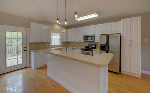 230 N Pinecrest, Toccoa, GA 30577 photo 6