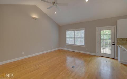 230 N Pinecrest, Toccoa, GA 30577 photo 3