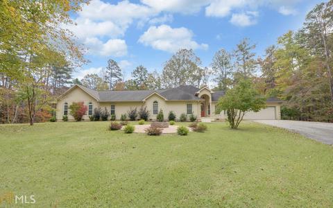 230 N Pinecrest, Toccoa, GA 30577 photo 1