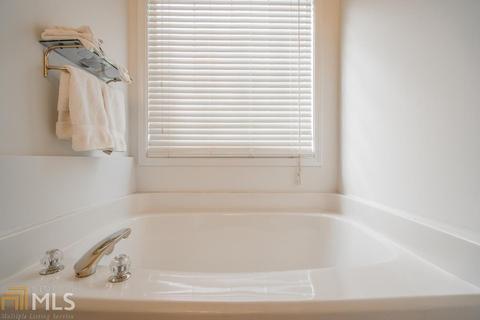 1055 Julius Dr, Suwanee, GA 30024 photo 16
