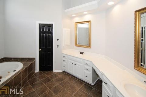 1352 Riverview Run Ln, Suwanee, GA 30024 photo 23