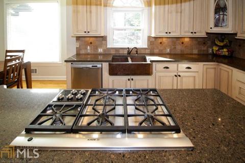 1352 Riverview Run Ln, Suwanee, GA 30024 photo 8