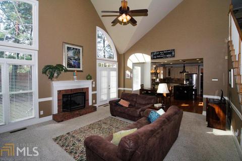 1352 Riverview Run Ln, Suwanee, GA 30024 photo 15