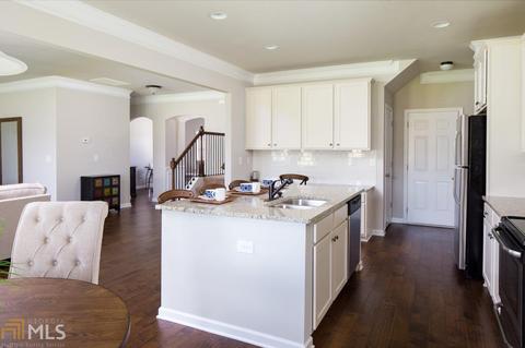 329 Lanier Place Ct, Suwanee, GA 30024 photo 15
