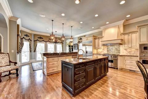 8005 Derbyshire Ct, Duluth, GA 30097 photo 9
