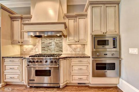 8005 Derbyshire Ct, Duluth, GA 30097 photo 11