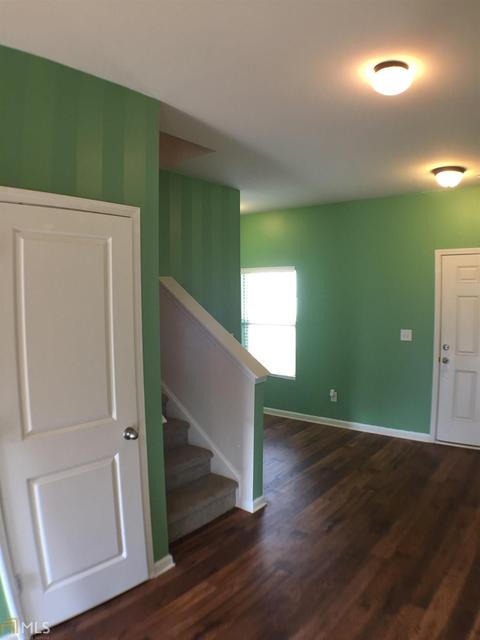 1426 Turning Leaf, Pendergrass, GA 30567 photo 4