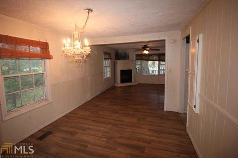 157 Poplar Cir, Lagrange, GA 30241 photo 4