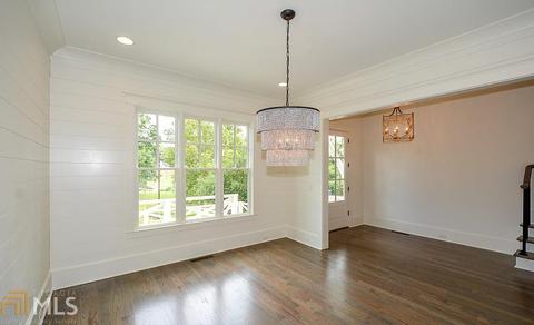 2864 Georgian Dr W, Chamblee, GA 30341 photo 5