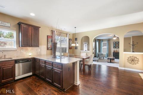 7547 Springbox Dr, Fairburn, GA 30213 photo 9