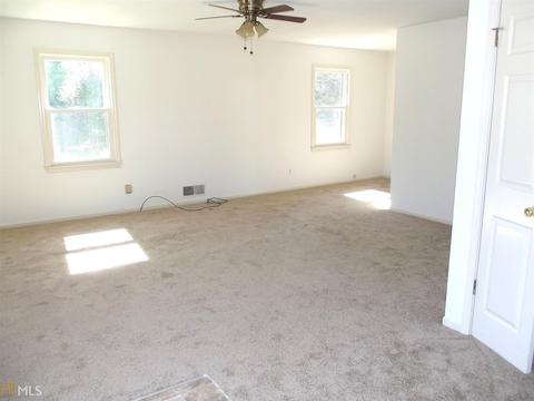 1230 Fairview Dr, Monroe, GA 30656 photo 5