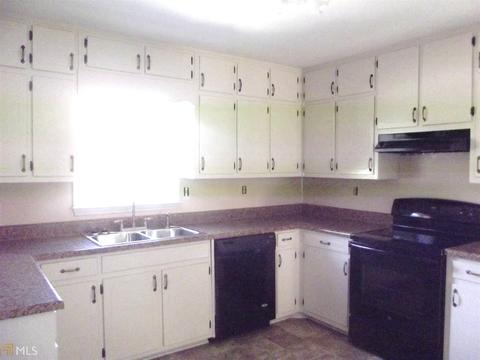 1230 Fairview Dr, Monroe, GA 30656 photo 6